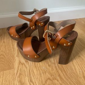 Mossimo faux wood platform sandals